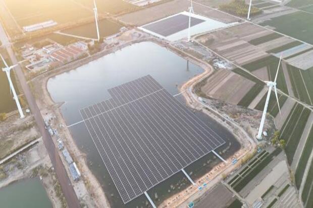 High Wind-Resistant Floating Solar Systems